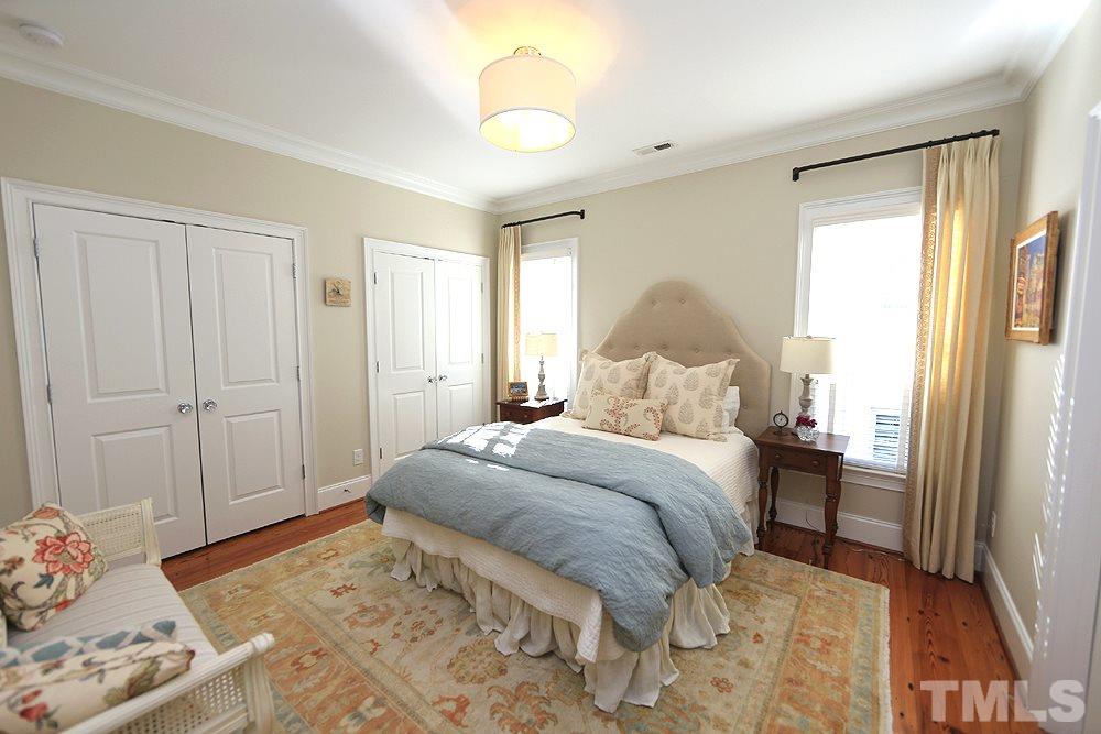527 Guilford Circle Raleigh, NC 27608 - Photo 23 of 30