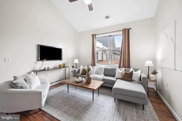 $150,000 | 23 Pierside Drive, Unit 413, Baltimore, MD 21230