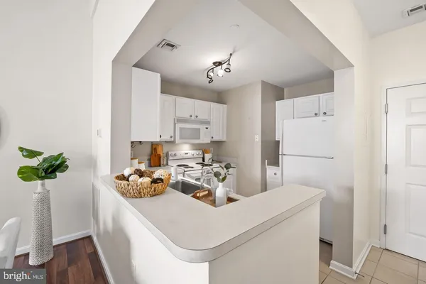 $150,000 | 23 Pierside Drive, Unit 413, Baltimore, MD 21230