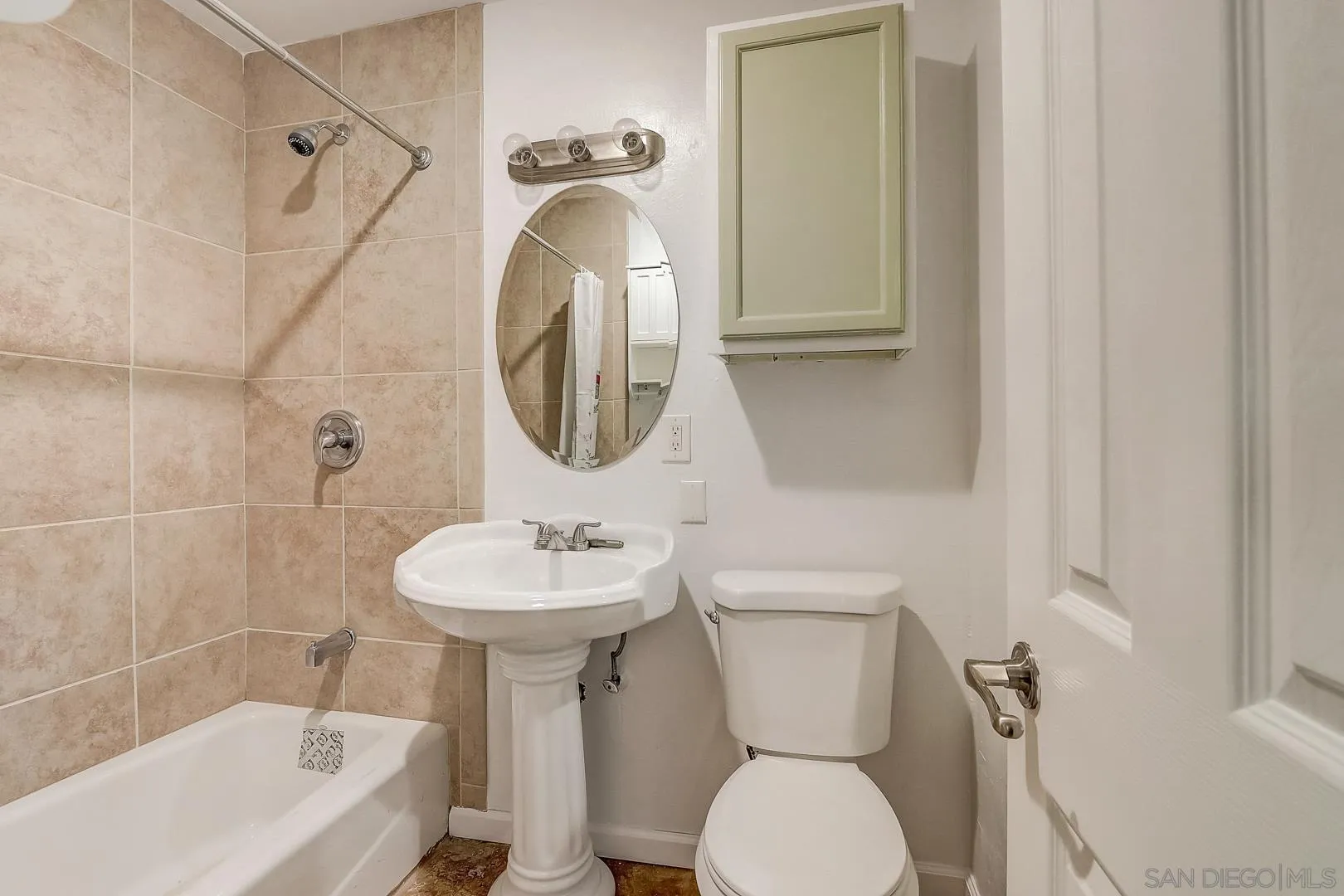 9124 Northcote Road Santee, CA 92071 - Photo 20 of 28 Gallery Image 20