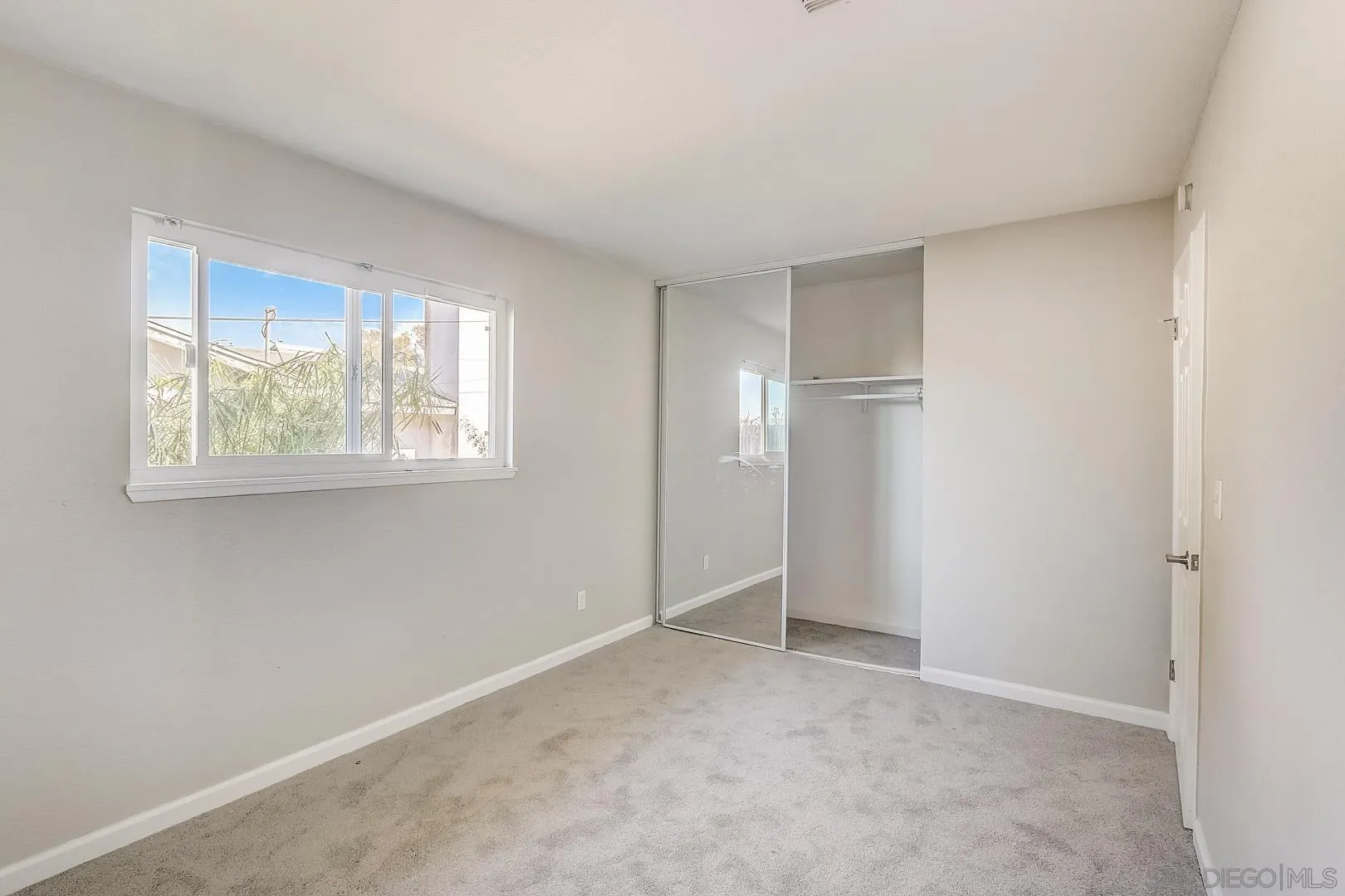 9124 Northcote Road Santee, CA 92071 - Photo 7 of 28 Gallery Image 7