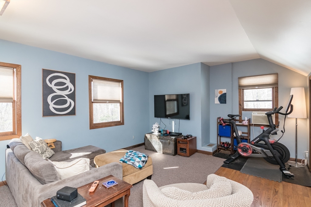 224 North Valley Road Pelham, MA 01002 - Photo 31 of 42