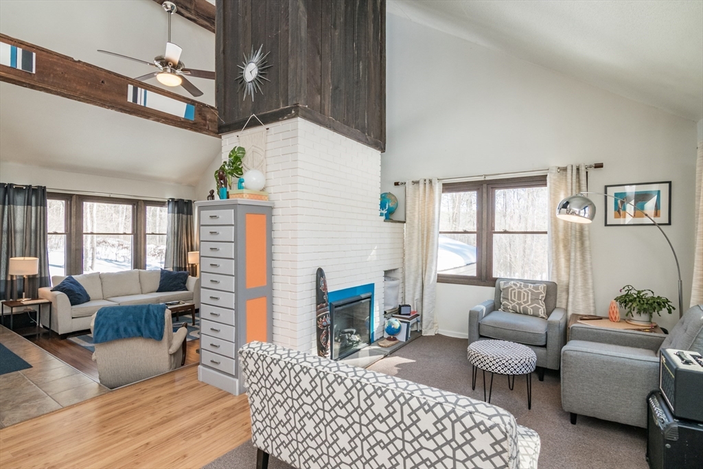 224 North Valley Road Pelham, MA 01002 - Photo 9 of 42