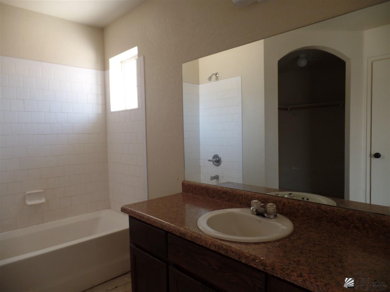 7736 East 40th Road Yuma, AZ 85365 - Photo 7 of 20 Gallery Image 7