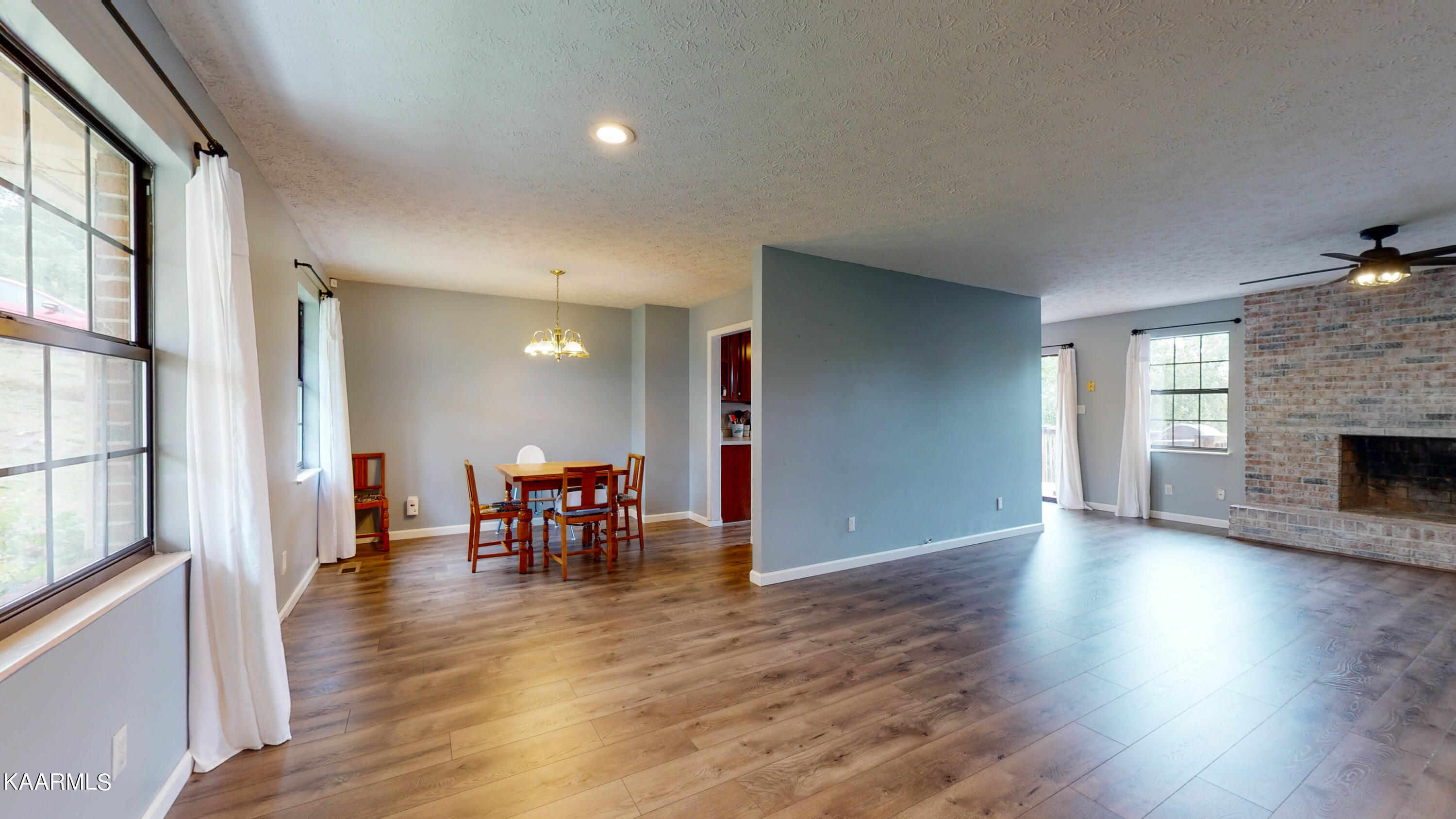 319 Maple Street Clinton, TN 37716 - Photo 7 of 22 319-Maple-St-3