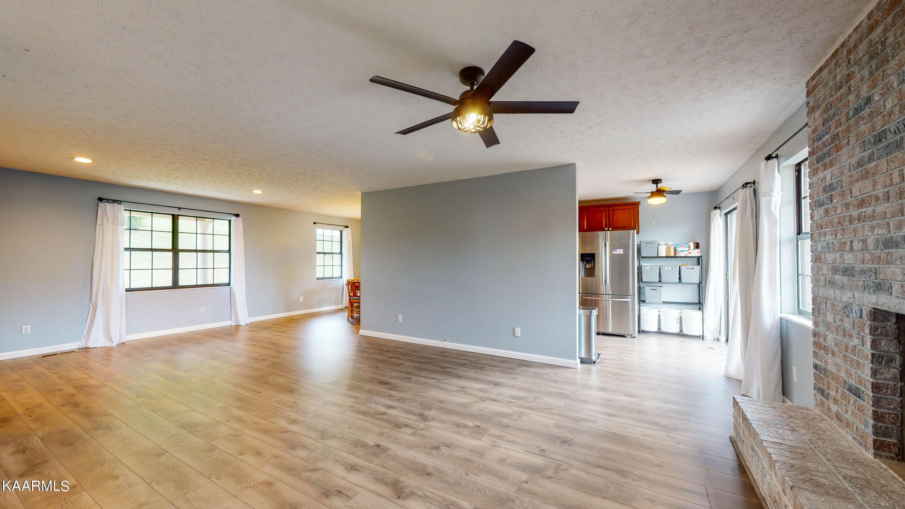 319 Maple Street Clinton, TN 37716 - Photo 9 of 22 319-Maple-St-19