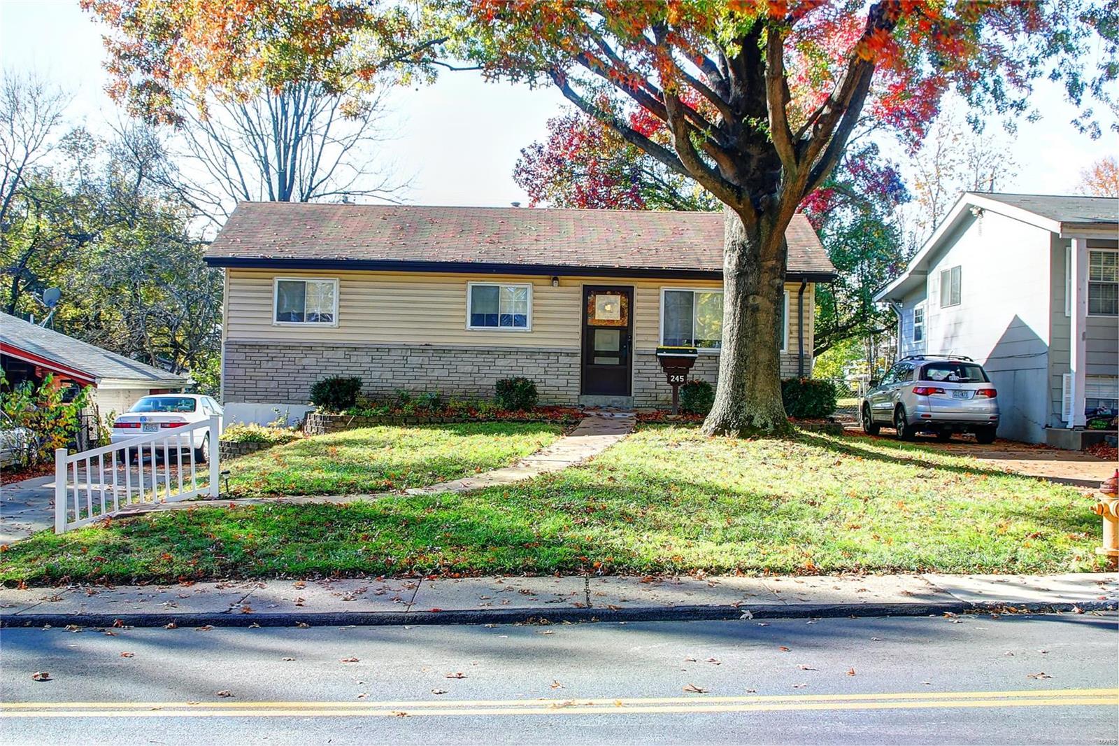 245 Lindy Boulevard Ballwin, MO 63021 - Photo 1 of 34