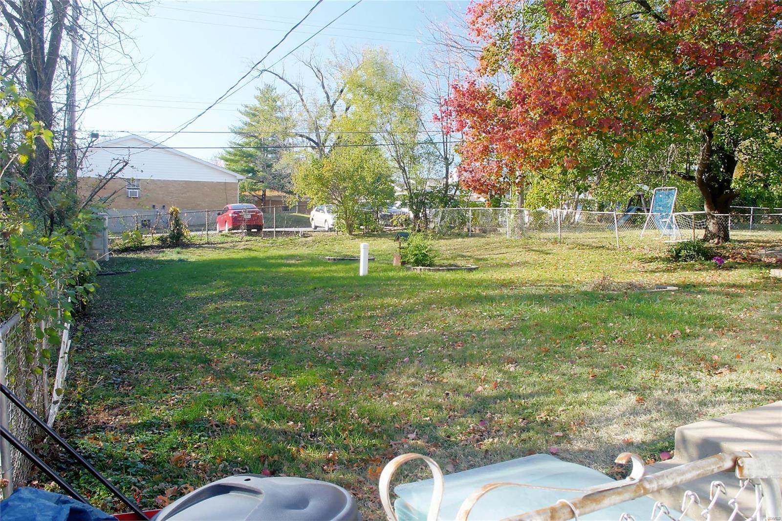 245 Lindy Boulevard Ballwin, MO 63021 - Photo 27 of 34