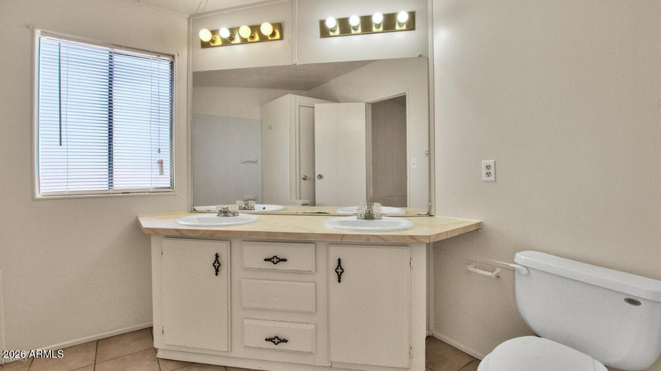 39805 North New River Road Phoenix, AZ 85086 - Photo 18 of 25 IMG_0885