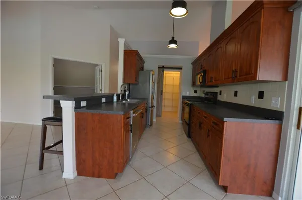 $3,995 | 214 Palmetto Dunes Circle, Naples, FL 34113
