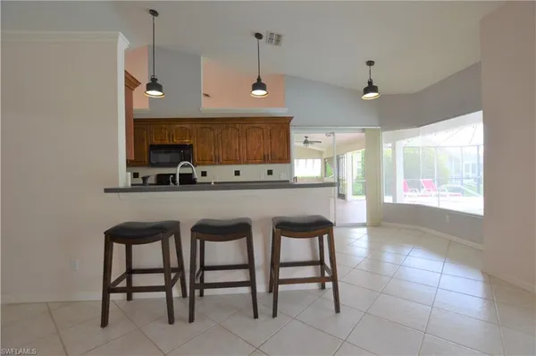 $3,995 | 214 Palmetto Dunes Circle, Naples, FL 34113