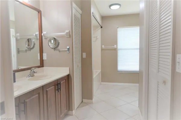 $3,995 | 214 Palmetto Dunes Circle, Naples, FL 34113