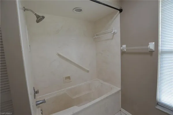 $3,995 | 214 Palmetto Dunes Circle, Naples, FL 34113