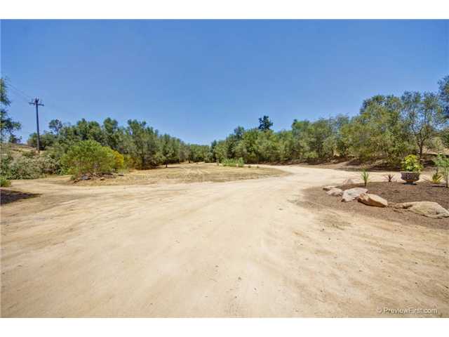 11035 Old Castle Road Valley Center, CA 92082 - Photo 3 of 5 Gallery Image 3