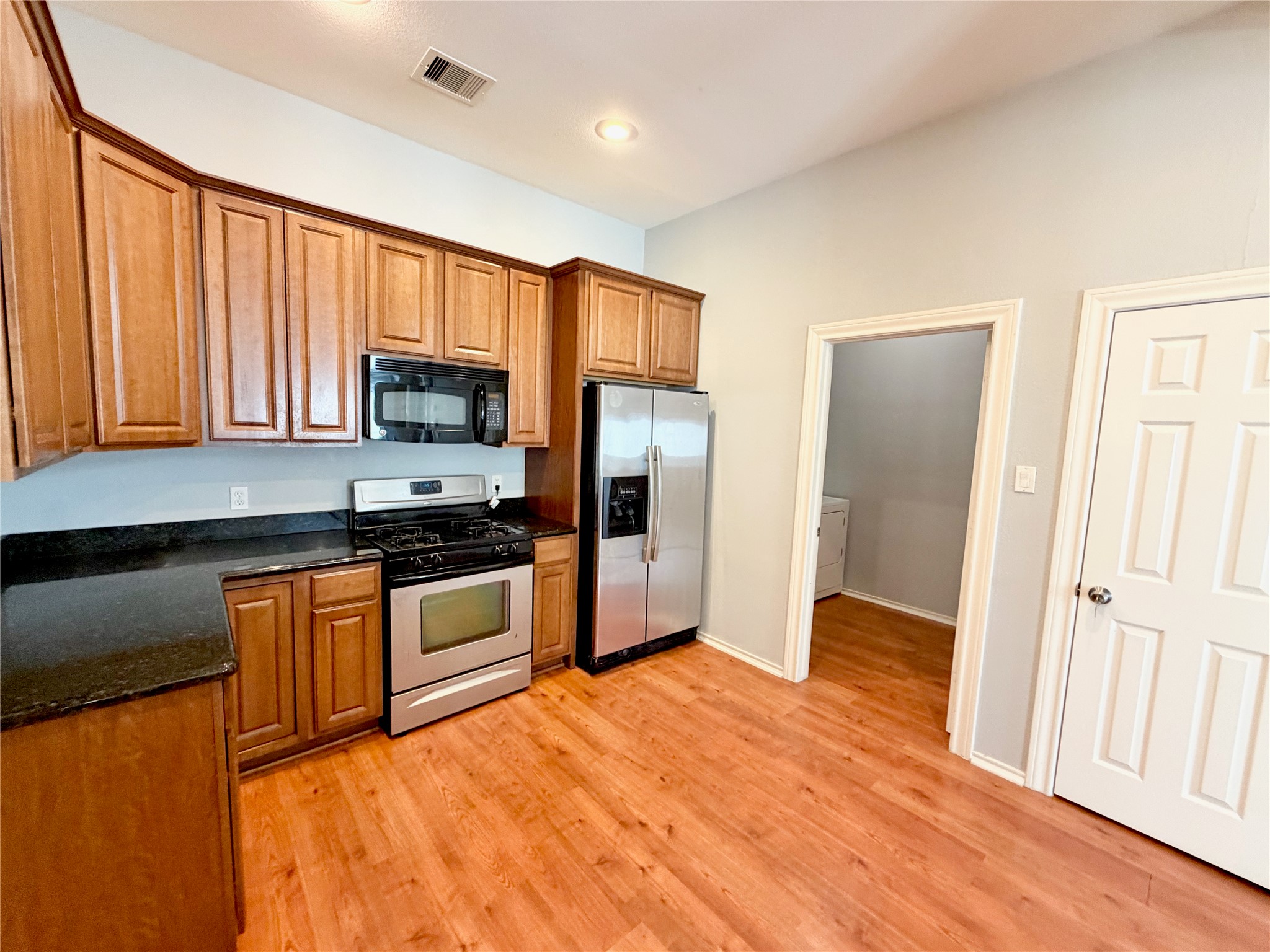 1608 Holman Street Houston, TX 77004 - Photo 16 of 43 Kitchen