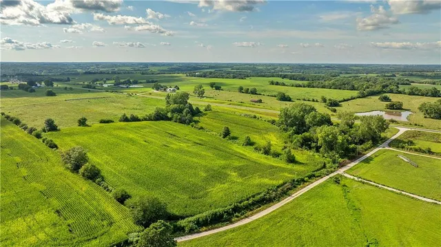 $77,000 | East 225th Lane, Ridgeway, MO 64481