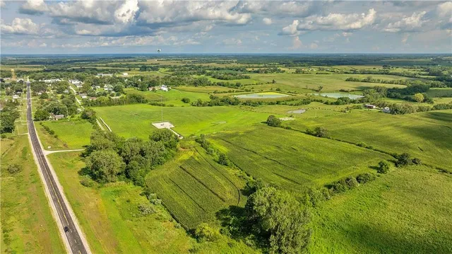 $77,000 | East 225th Lane, Ridgeway, MO 64481