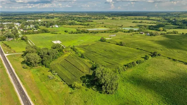 $77,000 | East 225th Lane, Ridgeway, MO 64481