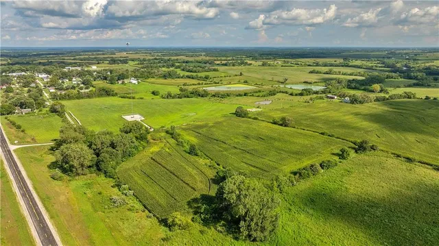 $77,000 | East 225th Lane, Ridgeway, MO 64481