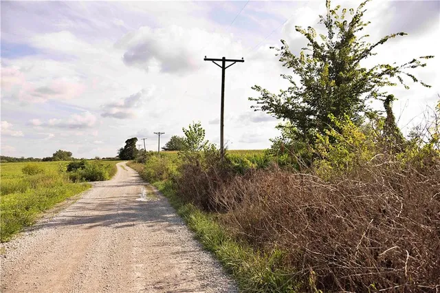 $77,000 | East 225th Lane, Ridgeway, MO 64481