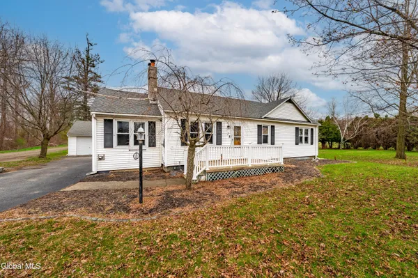 $289,900 | 2 Brown Road, Schaghticoke, NY 12154