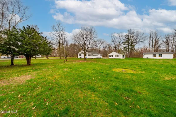 $289,900 | 2 Brown Road, Schaghticoke, NY 12154