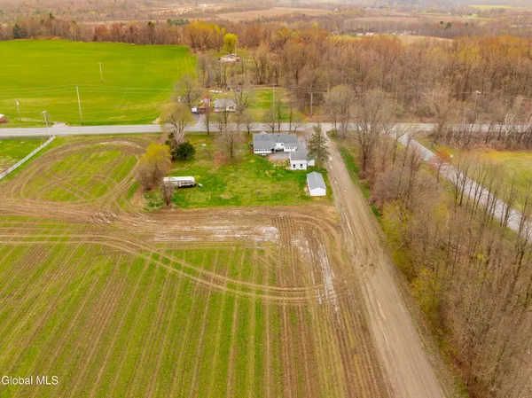 $289,900 | 2 Brown Road, Schaghticoke, NY 12154