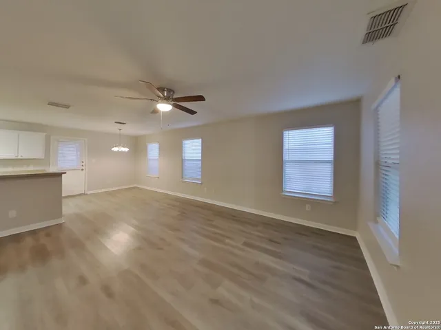 $1,359 | 5731 Butch, San Antonio, TX 78252