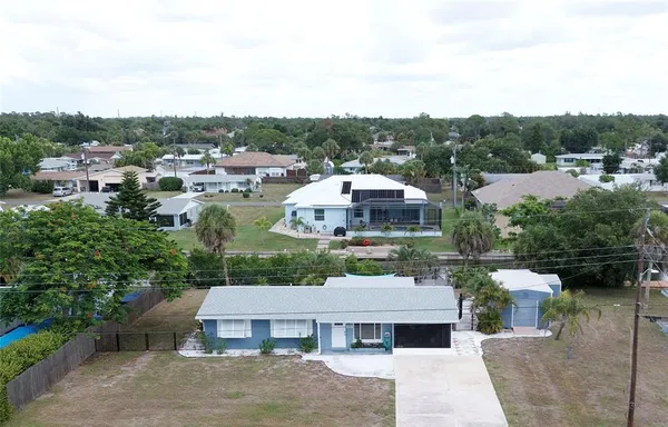 $374,900 | 832 East 4th Street, Englewood, FL 34223