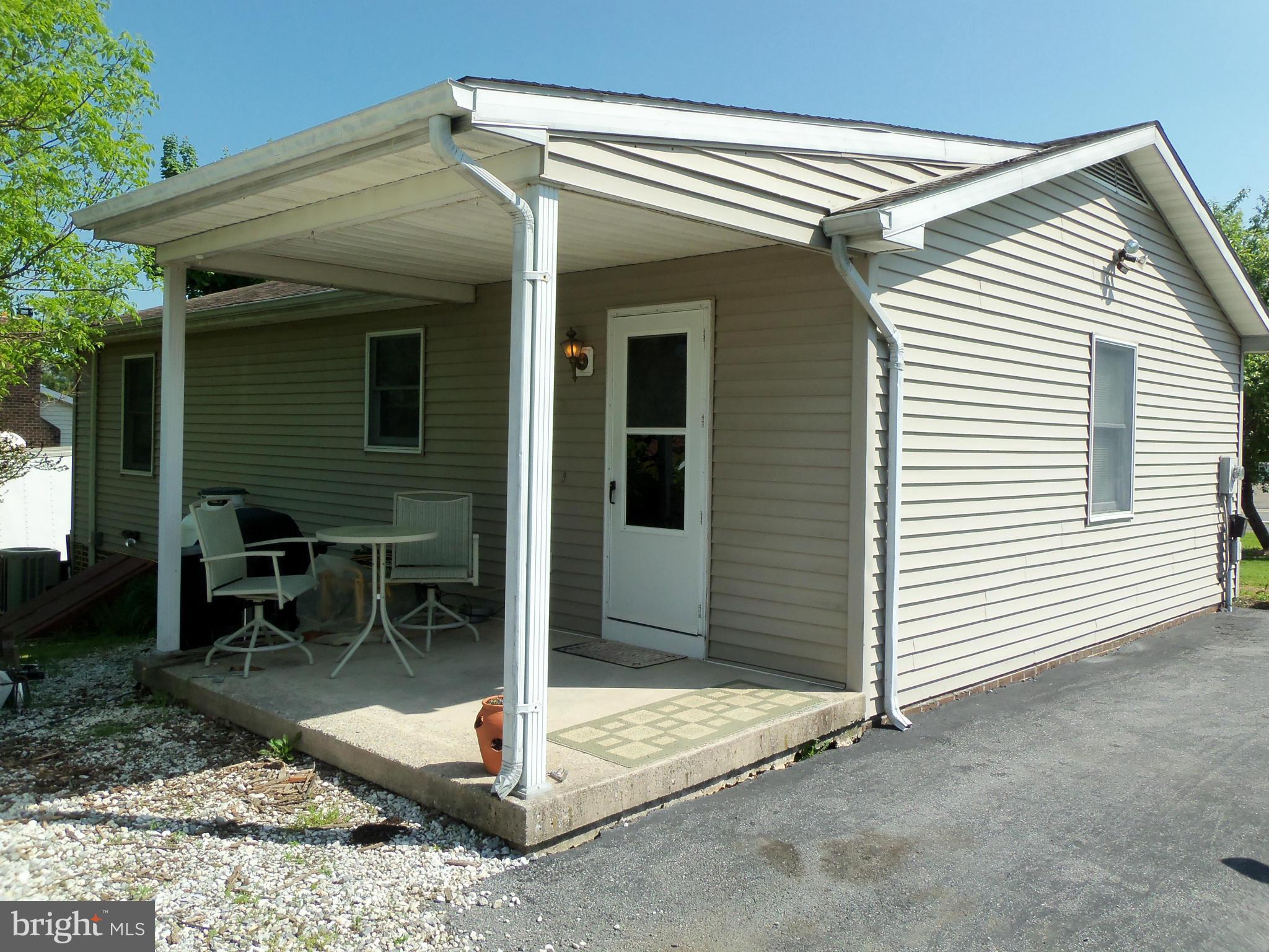 14810 Clear Spring Road Williamsport, MD 21795 - Photo 3 of 13 Exterior (Rear)