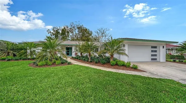 $1,499,000 | 1967 Brookhaven Drive, Sarasota, FL 34239
