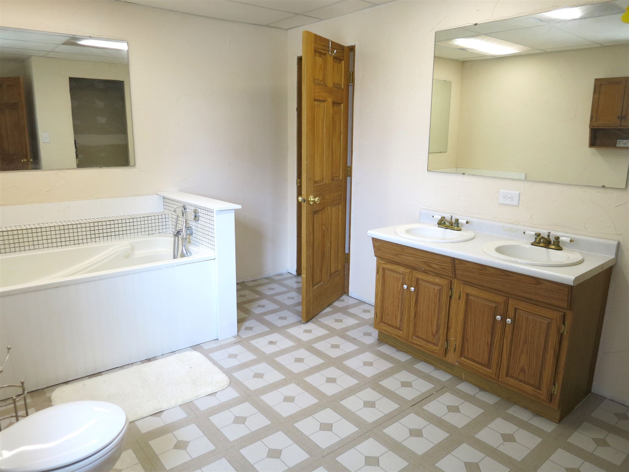 2504 Cambridge Road Lafayette, IN 47909 - Photo 9 of 17 Gallery Image 9