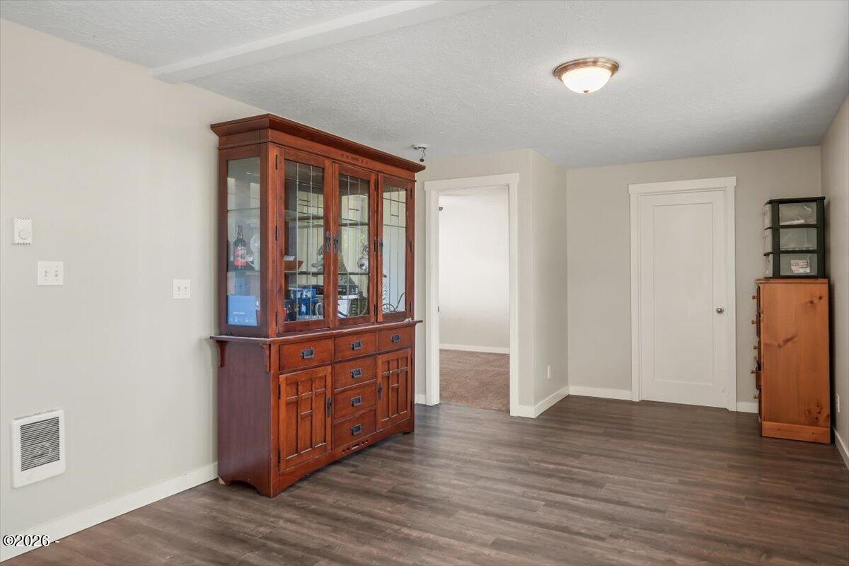2220 Southeast Ammon Road Toledo, OR 97391 - Photo 16 of 45 Gallery Image 16