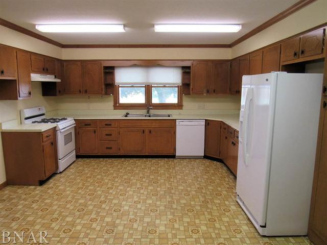 12822 Thorps Road Clinton, IL 61727 - Photo 7 of 20