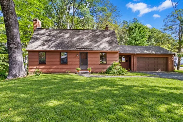 $675,000 | 8 Ethelyn Circle, Maynard, MA 01754