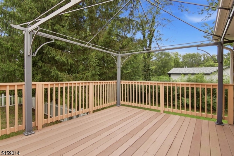 39 Park Road Parsippany, NJ 07054 - Photo 16 of 34 Gallery Image 16