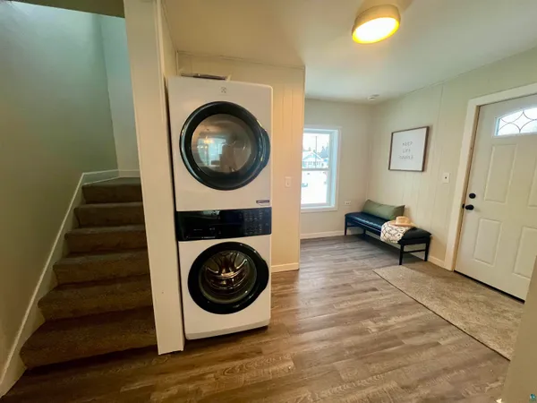 $215,000 | 805 Park Avenue, Cloquet, MN 55720