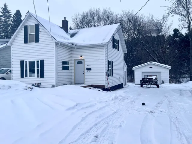 $239,000 | 805 Park Avenue, Cloquet, MN 55720