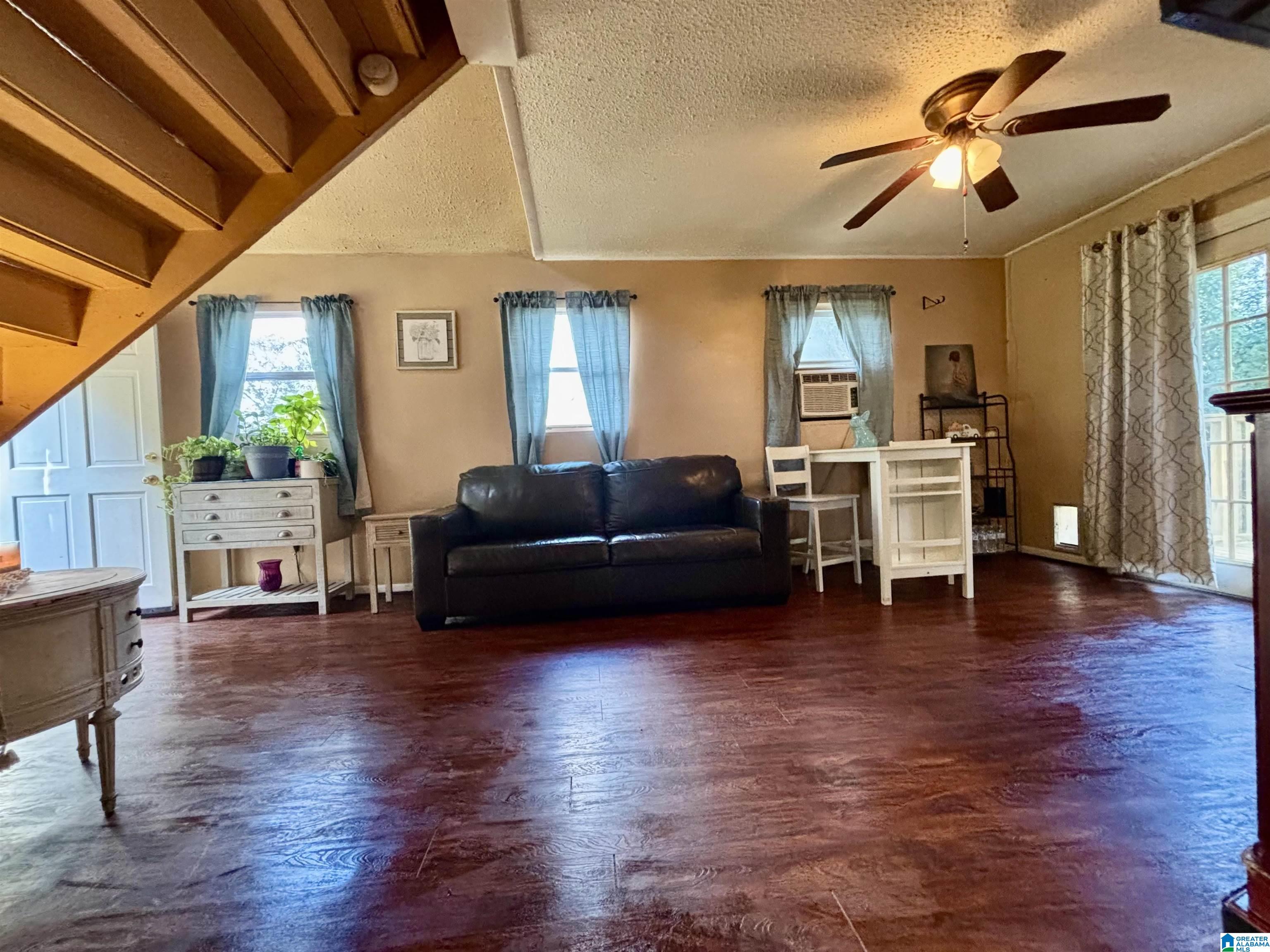 400 Broadleaf Drive Talladega, AL 35160 - Photo 8 of 32