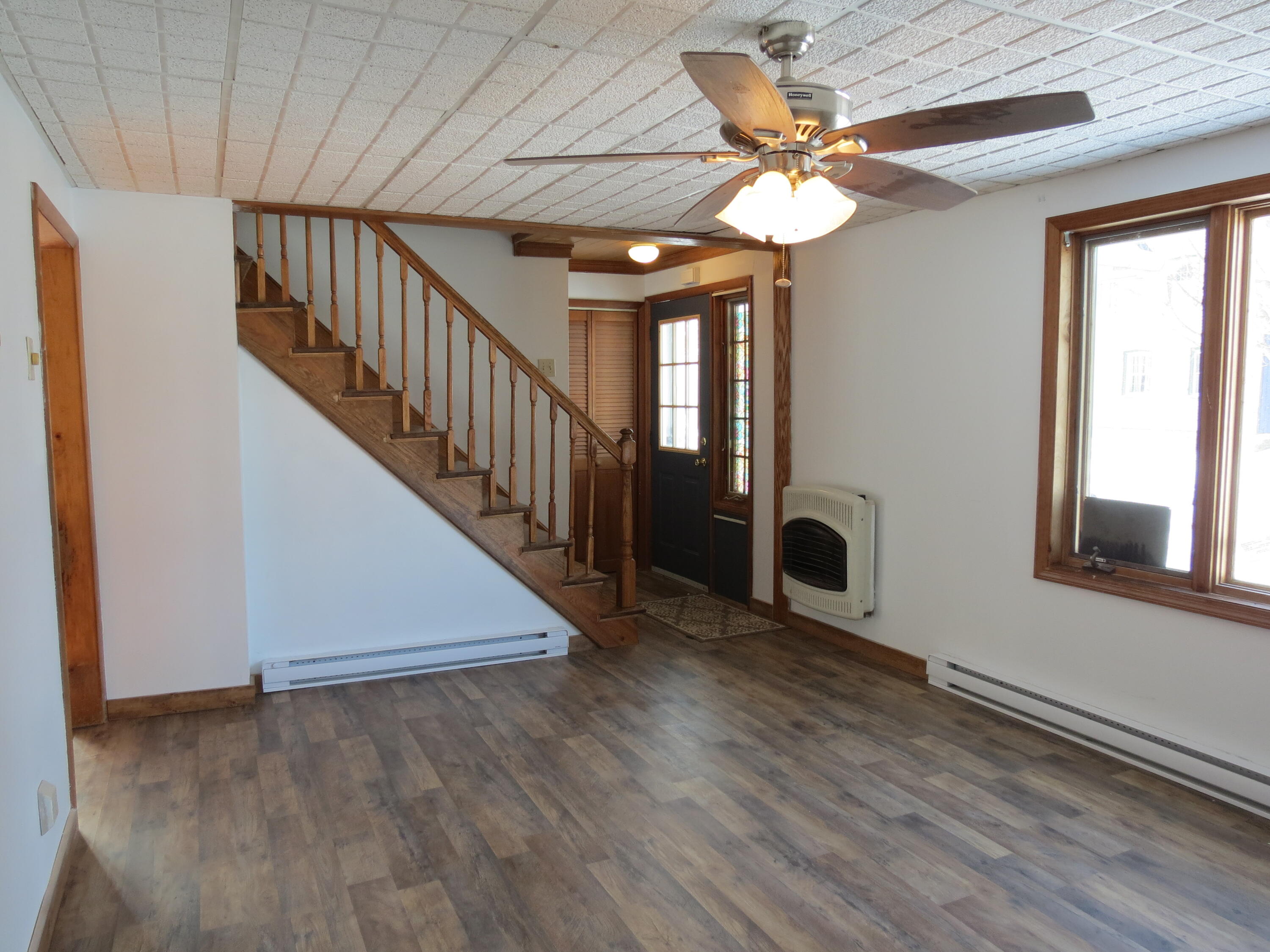 31 Church Street Rouses Point, NY 12979 - Photo 3 of 47 Living Room