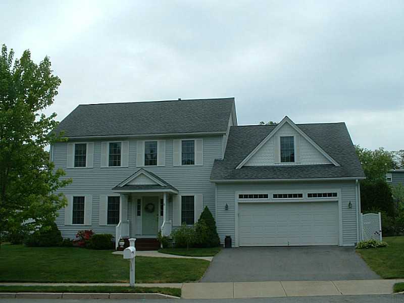 40 Patrick Way Warwick, RI 02886 - Photo 2 of 14 Exterior Front.