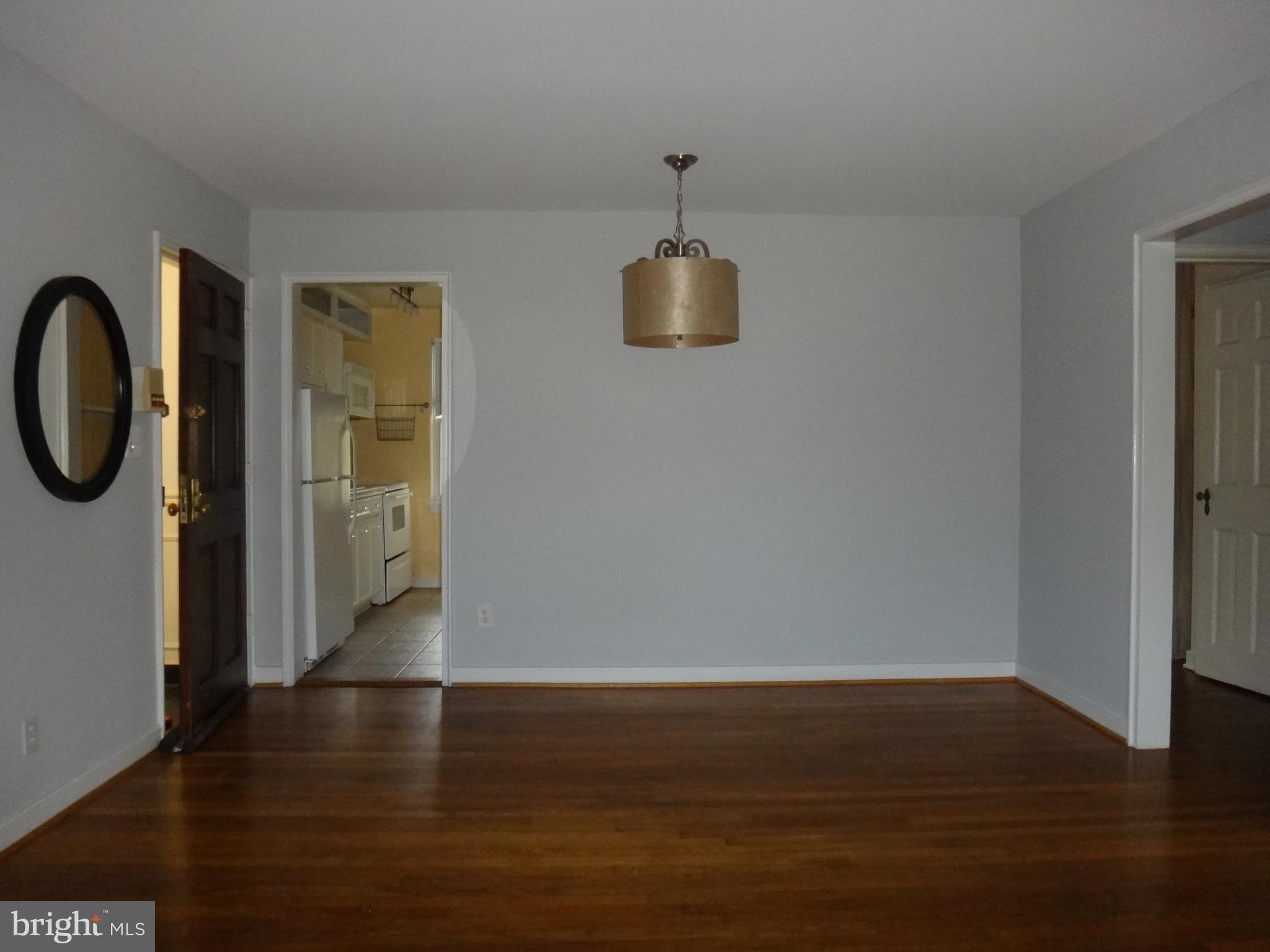 201 East Glebe Road, Unit C Alexandria, VA 22305 - Photo 1 of 11