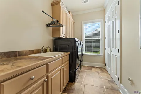 $655,000 | 2340 St Andrews Avenue, Zachary, LA 70791