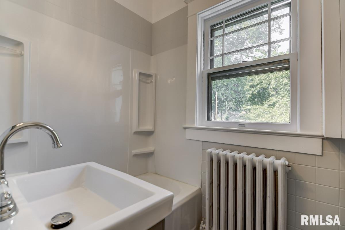 1014 West Edwards Street Springfield, IL 62704 - Photo 16 of 33 Gallery Image 16