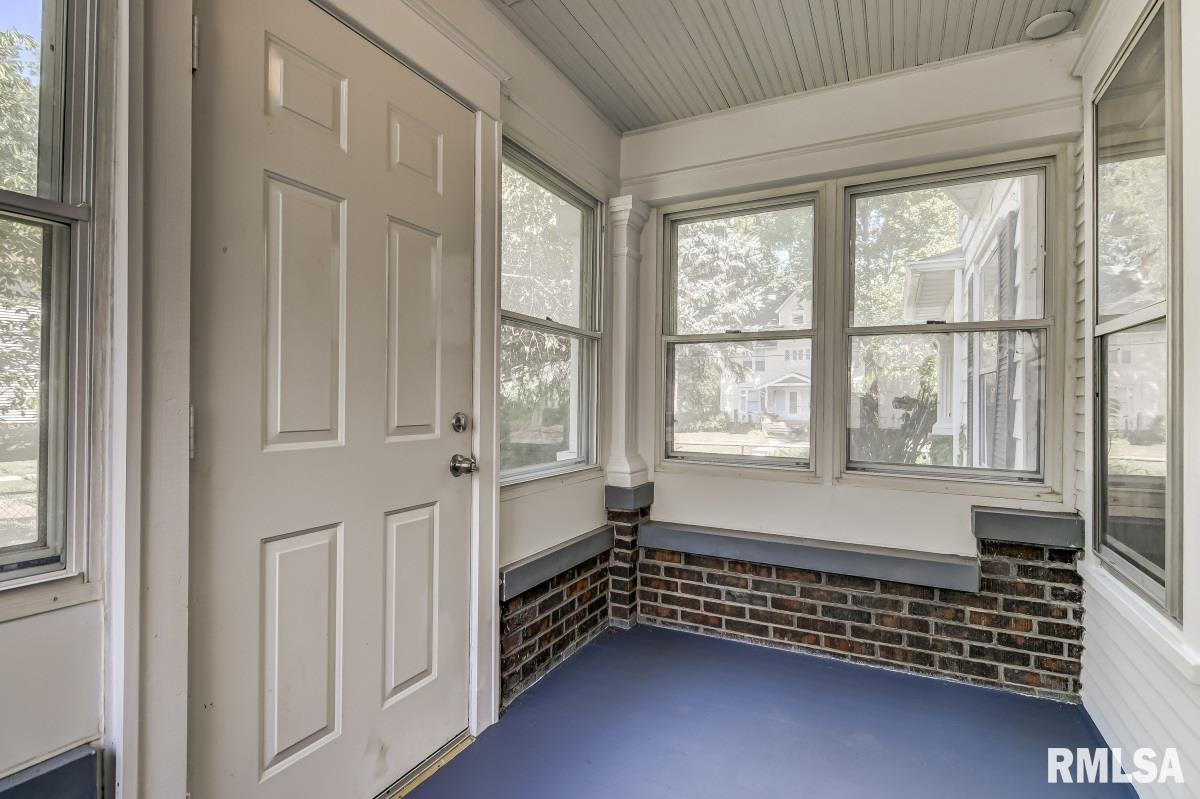 1014 West Edwards Street Springfield, IL 62704 - Photo 17 of 33 Gallery Image 17