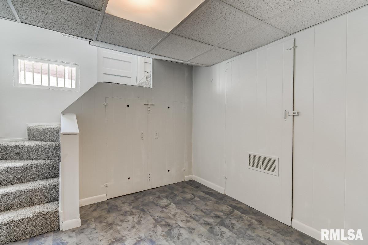 1014 West Edwards Street Springfield, IL 62704 - Photo 27 of 33 Gallery Image 27