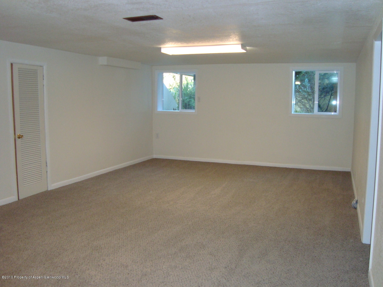 944 Ranney Street Craig, CO 81625 - Photo 9 of 16 family room