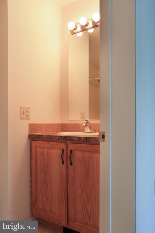 1707 Rockvale Road Lancaster, PA 17602 - Photo 12 of 18 Gallery Image 12