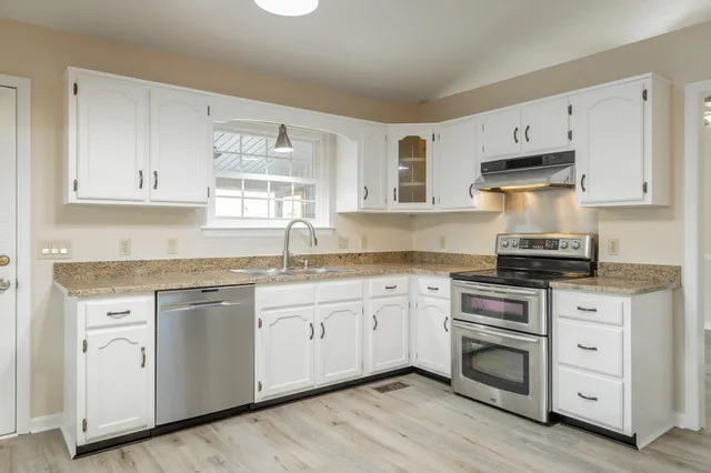 $440,000 | 9301 Berkshire Circle, Chattanooga, TN 37421