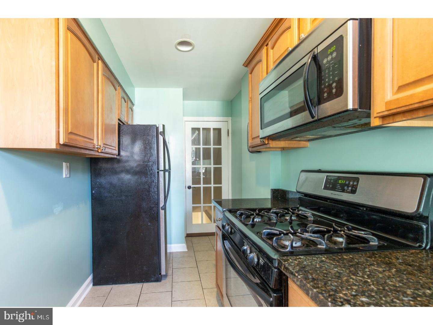 793 Bennington Road Folcroft, PA 19032 - Photo 10 of 25 Kitchen